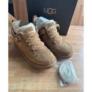 UGG Lowmel sneakers  Chestnut colorway, size 10